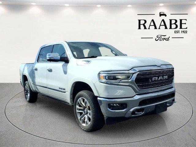Used 2022 RAM 1500 Limited w/ Off-Road Group AWD/4WD image 3