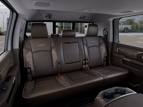 New 2025 RAM 2500 Limited AWD/4WD image 16