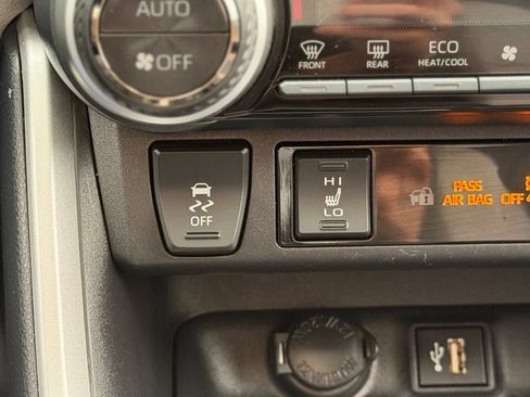 Used 2024 Toyota RAV4 XLE w/ Convenience Package AWD/4WD image 16