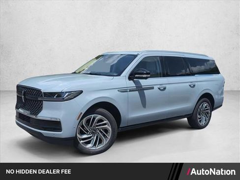 Used 2025 Lincoln Navigator L Reserve AWD/4WD image 1