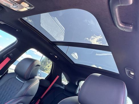 Used 2024 Genesis GV70 3.5T Sport w/ Sport Prestige Package image 33