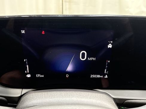 Used 2024 Buick Envista Sport Touring w/ Convenience I Package FWD image 9