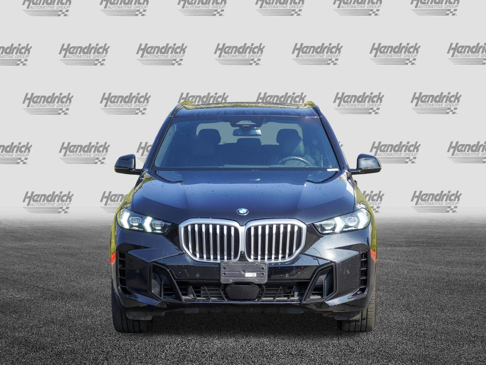 Certified 2025 BMW X5 xDrive40i w/ M Sport Package AWD/4WD image 3