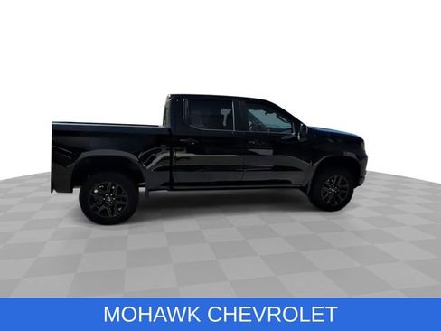 Used 2026 Chevrolet Silverado 1500 LT Trail Boss w/ LT Trail Boss Premium Package AWD/4WD image 10