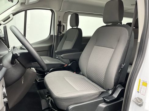 Used 2024 Ford Transit 350 XLT image 9
