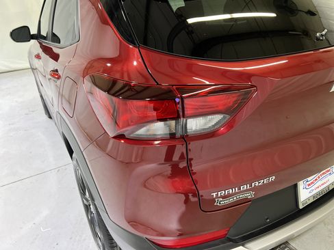 Certified 2023 Chevrolet TrailBlazer LT w/ Convenience Package image 10