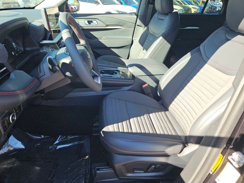 New 2026 Ford Explorer ST-Line w/ ST-Line Street Pack image 14