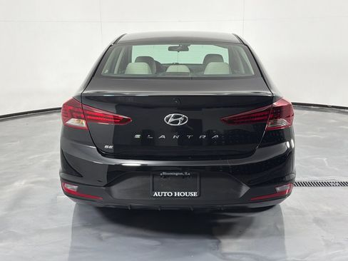 Used 2020 Hyundai Elantra SE w/ Cargo Package (C1) FWD image 6