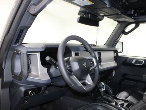 New 2026 Ford Bronco Outer Banks w/ Sasquatch Package AWD/4WD image 23