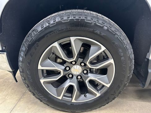 Certified 2022 Chevrolet Silverado 1500 LT image 36