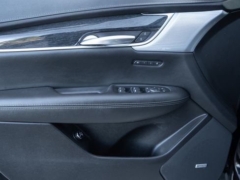 Used 2024 Cadillac XT5 Premium Luxury w/ Technology Package image 17