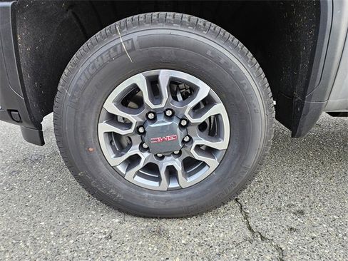 New 2026 GMC Sierra 2500 SLT image 8