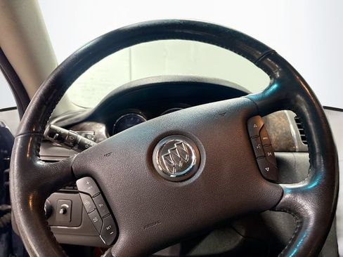 Used 2007 Buick Lucerne CXS w/ Driver Confidence Package FWD image 12
