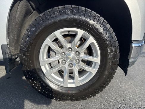 Used 2020 Chevrolet Silverado 1500 LT w/ All-Star Edition image 9