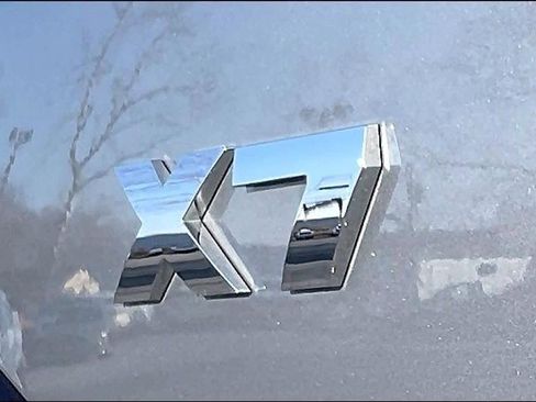 Used 2025 BMW X7 M60i image 33