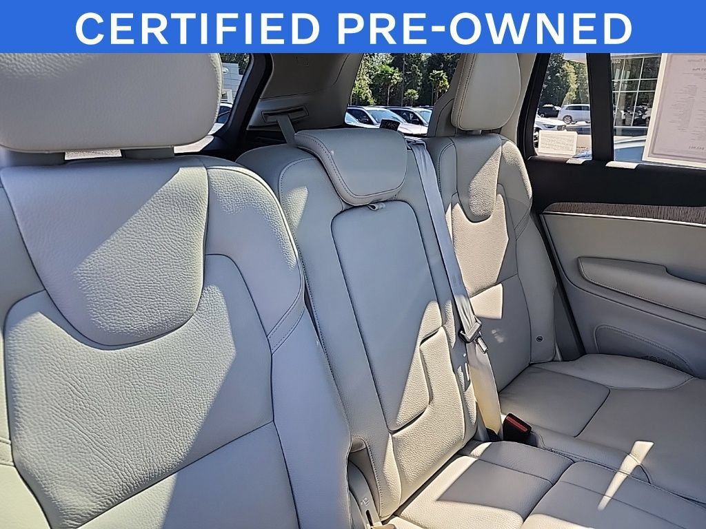 Certified 2024 Volvo XC90 B5 Plus w/ Protection Package Premier AWD/4WD image 18