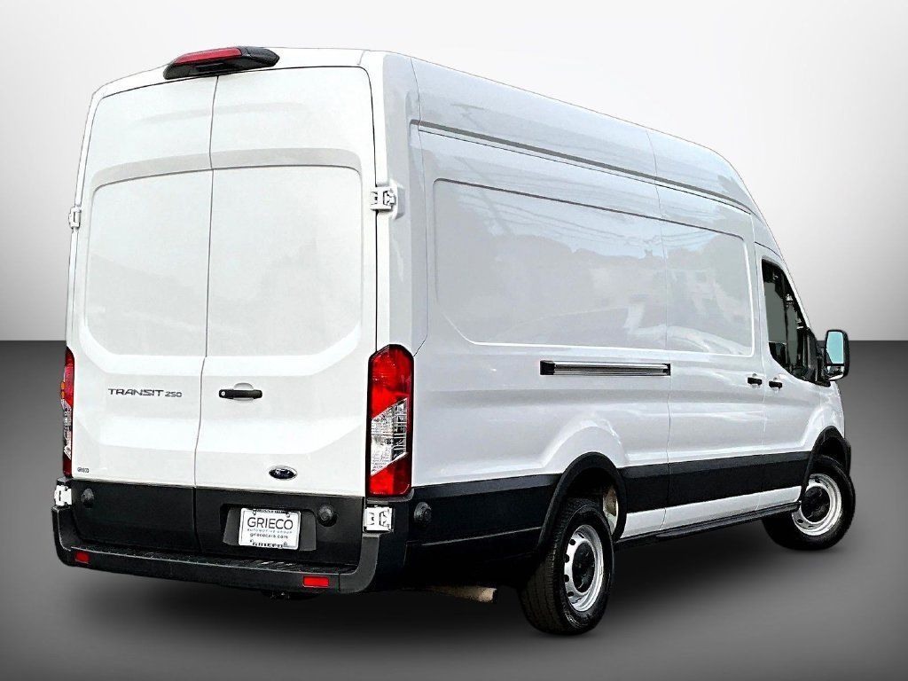 Used 2025 Ford Transit 250 148 High Roof Extended RWD image 7