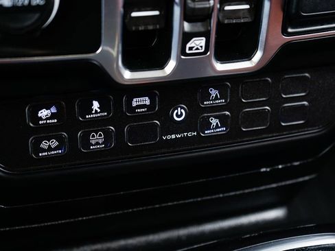 Used 2021 Jeep Wrangler Unlimited Sport image 32