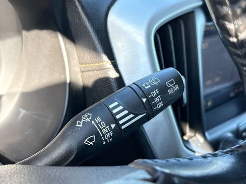 Used 2020 GMC Terrain SLT image 17