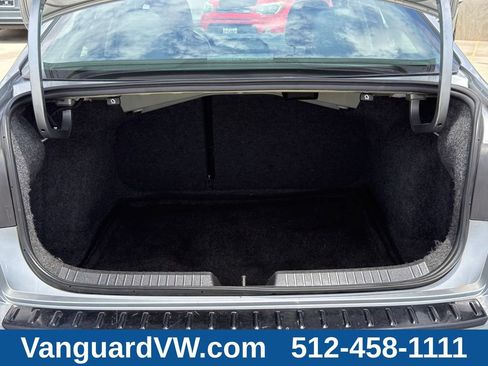 Used 2024 Volkswagen Jetta SE w/ Panoramic Sunroof Package FWD image 7
