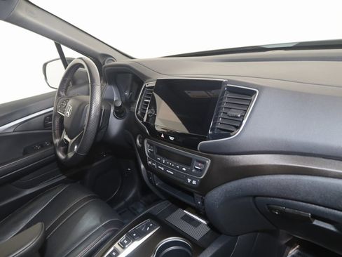 Used 2023 Honda Passport TrailSport image 37