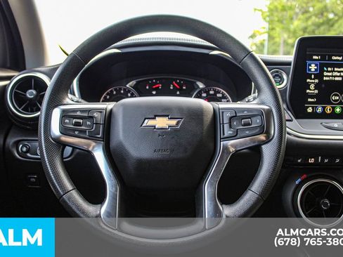 Used 2025 Chevrolet Blazer LT FWD image 25