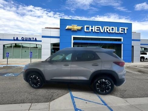 Used 2023 Chevrolet TrailBlazer LT FWD image 5