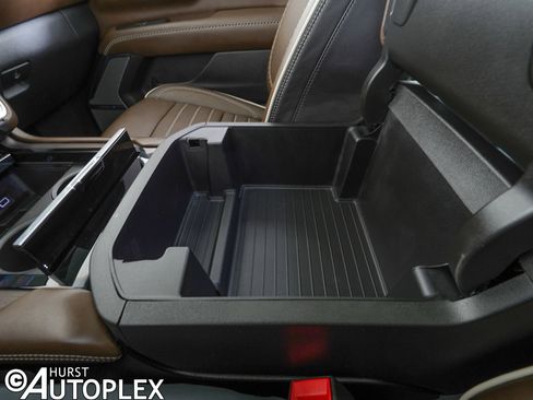 Used 2026 GMC Yukon XL Denali Ultimate image 32