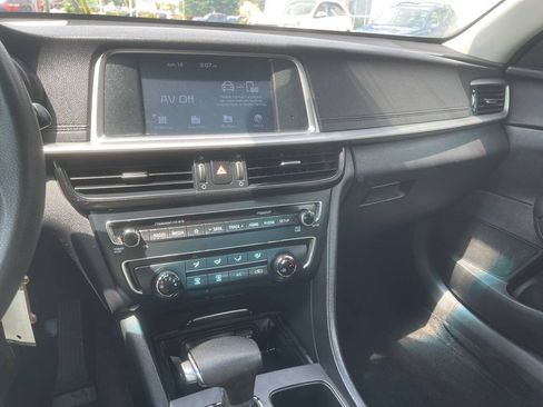Used 2020 Kia Optima LX FWD image 17