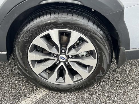 Certified 2025 Subaru Outback Limited image 19