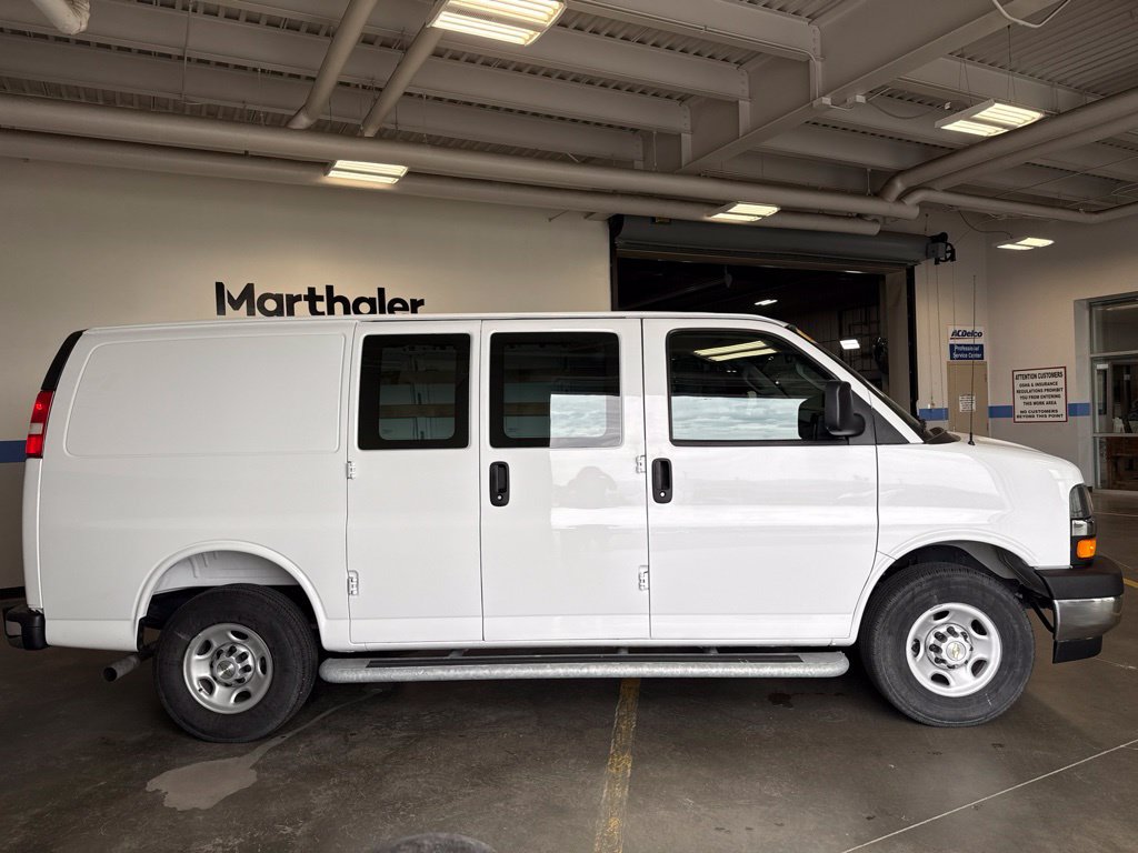Used 2025 Chevrolet Express 2500 w/ Driver Convenience Package RWD image 8