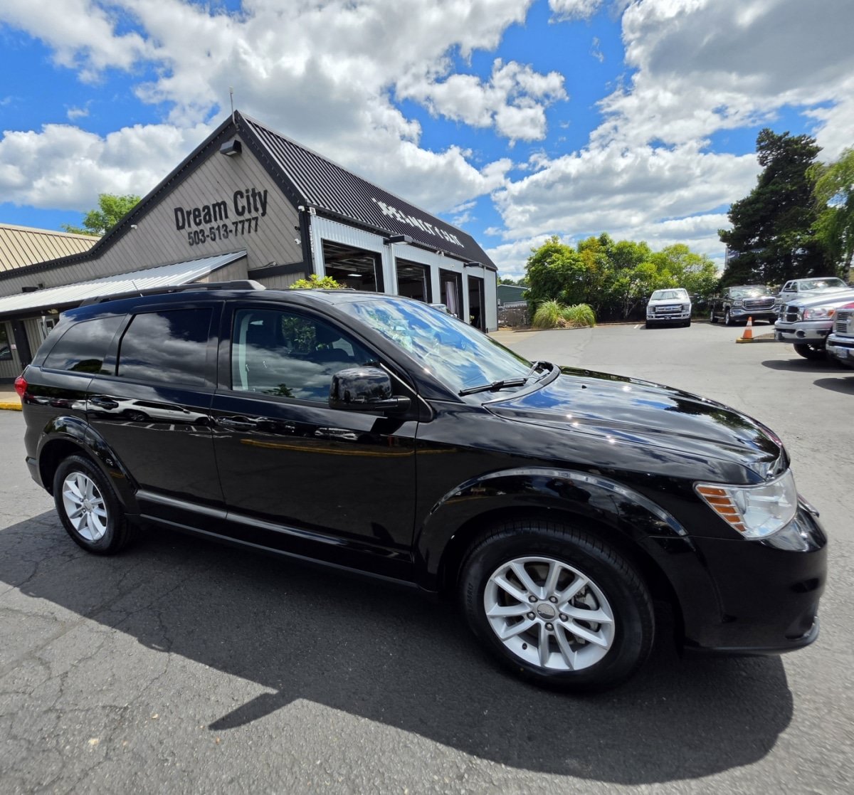 Used 2017 Dodge Journey SXT w/ Comfort/Convenience Group AWD/4WD image 4