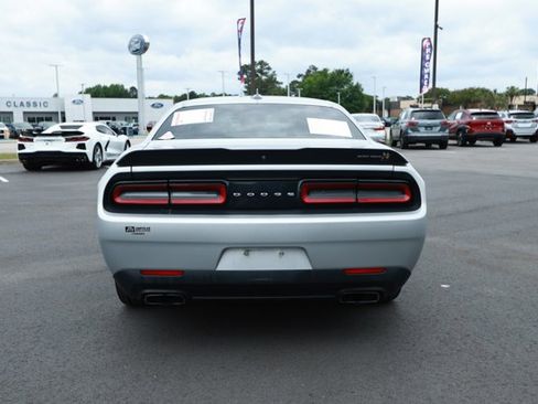 Used 2020 Dodge Challenger R/T Scat Pack w/ Scat Pack Stripe RWD image 7