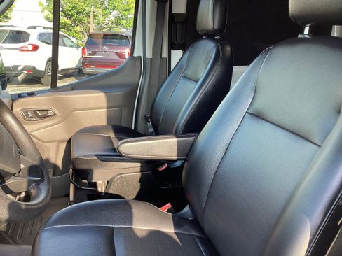 Used 2024 Ford Transit 250 148 High Roof w/ Load Area Protection Package RWD image 12