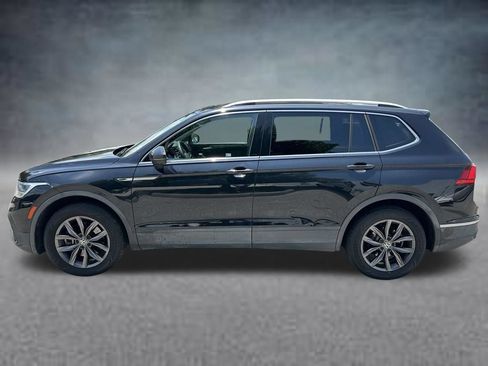 Used 2022 Volkswagen Tiguan SE FWD image 8