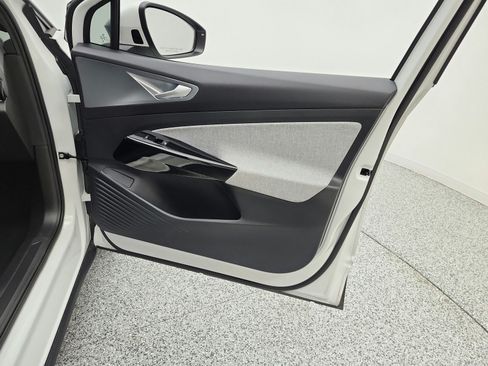 Used 2025 Volkswagen ID.4 Pro RWD image 20