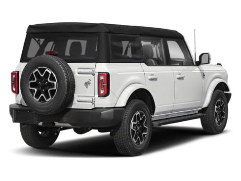 New 2026 Ford Bronco Outer Banks w/ Sasquatch Package AWD/4WD image 2