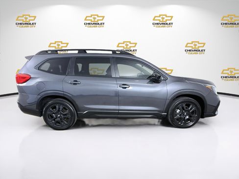 Used 2025 Subaru Ascent Onyx Edition AWD/4WD image 9