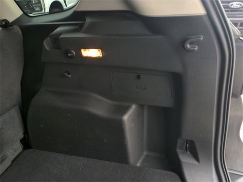 Used 2017 Ford Escape SE image 14