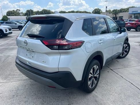 Used 2023 Nissan Rogue SV FWD image 7