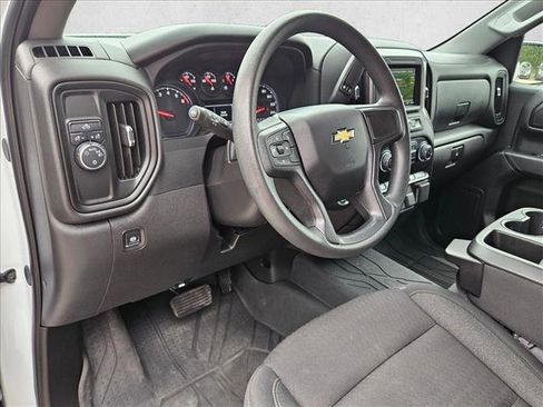 Used 2025 Chevrolet Silverado 1500 Custom w/ Turbomax Blackout Package RWD image 9