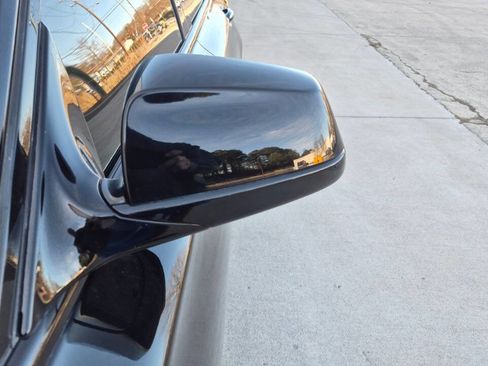 Used 2011 BMW ALPINA B7 w/ Driver Assistance Pkg image 19