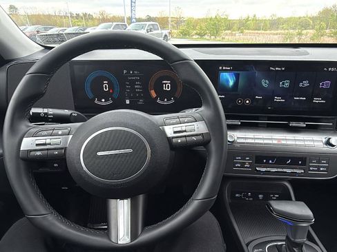 Certified 2024 Hyundai Kona SEL AWD/4WD image 27