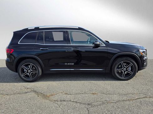 New 2026 Mercedes-Benz GLB 250 4MATIC image 2