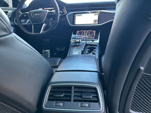 Used 2022 Audi RS 6 image 31