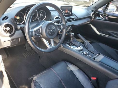 Used 2019 MAZDA MX-5 Miata Grand Touring image 12