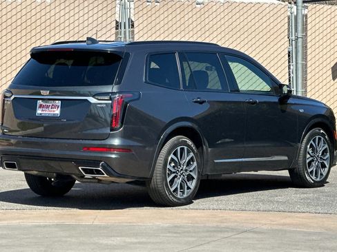 Certified 2021 Cadillac XT6 Sport AWD/4WD image 4