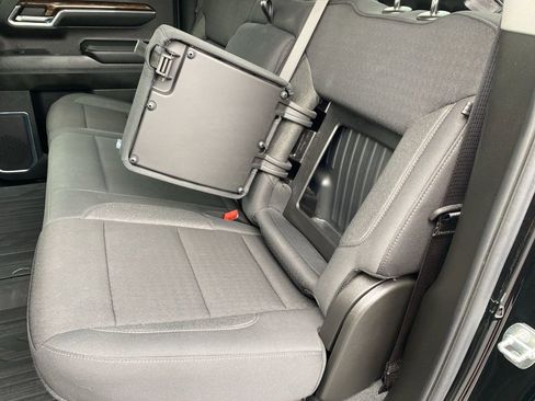 Used 2024 GMC Sierra 1500 Elevation image 24