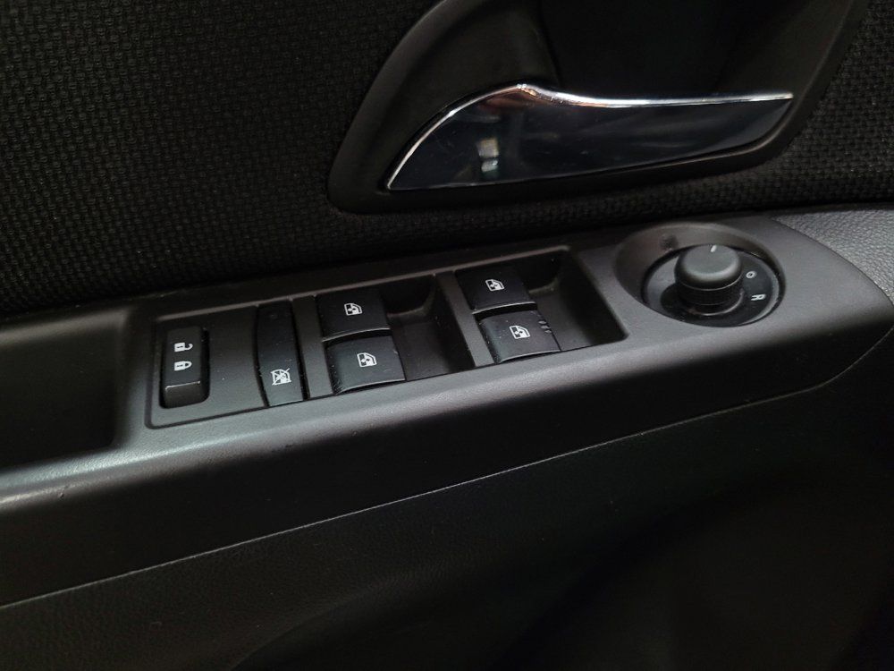 Used 2015 Chevrolet Cruze LT w/ Sun And Sound Package FWD image 27