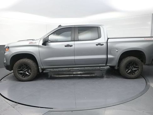 Used 2025 Chevrolet Silverado 1500 Custom Trail Boss AWD/4WD image 4